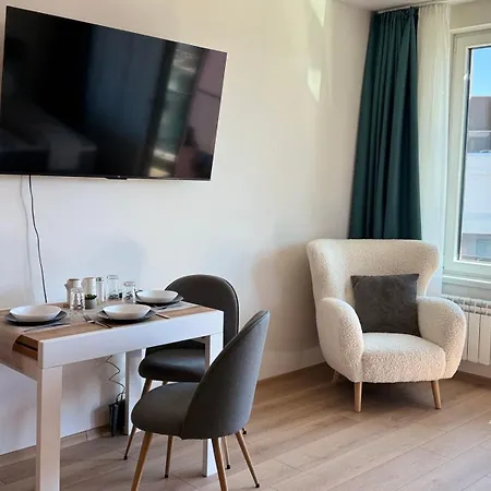 Skyway By Nightspace- Modern Appartamento *